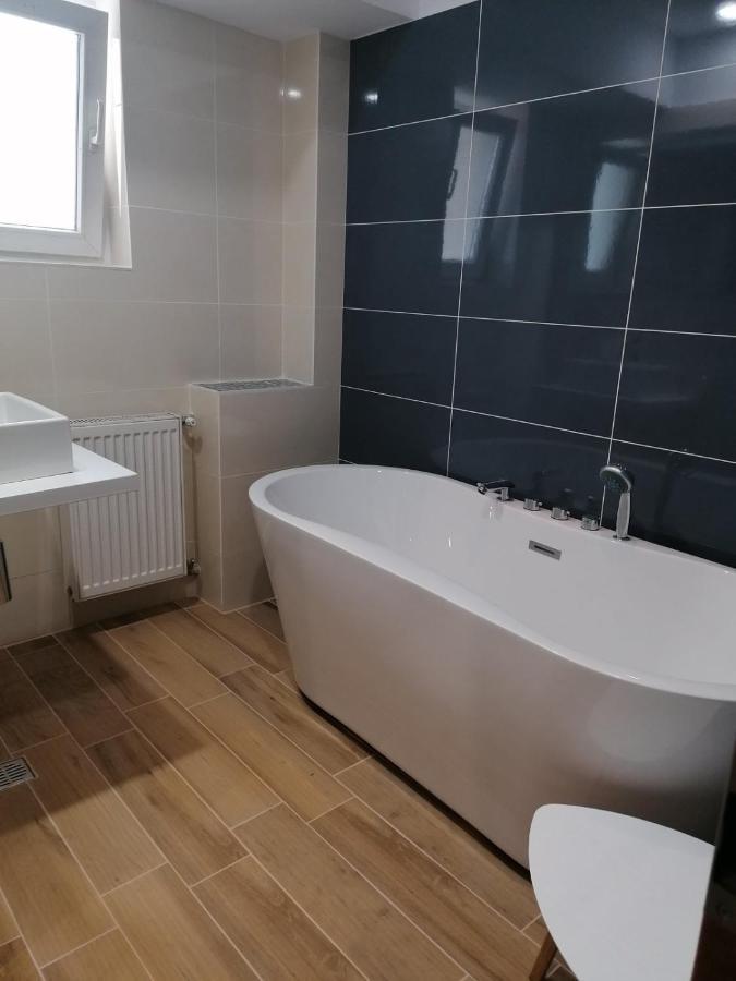 Wenie Apartment By Easyבוקרשט מראה חיצוני תמונה