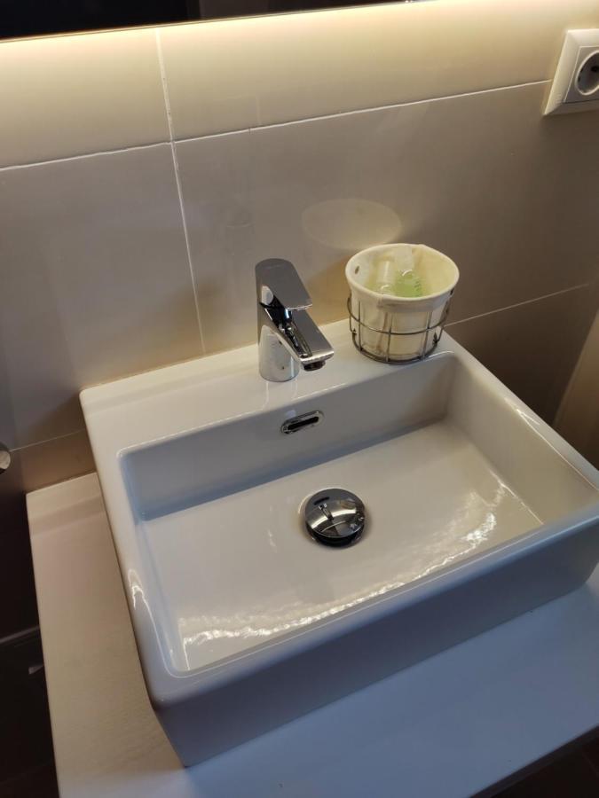 Wenie Apartment By Easyבוקרשט מראה חיצוני תמונה